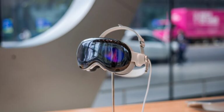 Apple ensaya el futuro de las transmisiones deportivas con los Lakers como punta de lanza