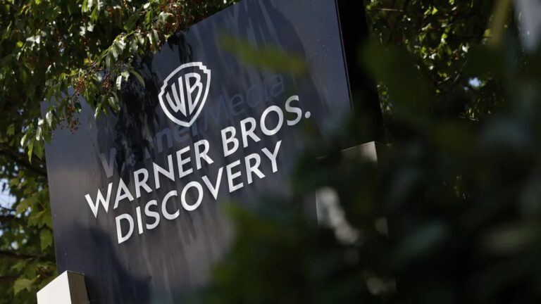 Warner Bros recomienda a sus accionistas rechazar la oferta de Paramount en plena batalla por el futuro del entretenimiento
